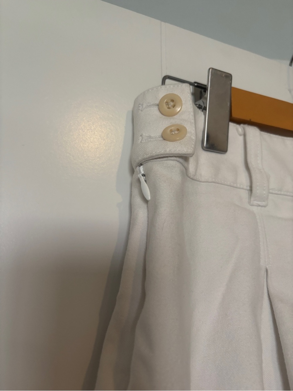 Wilfred Free Cream Pleated Mini Skirt - Picture 4 of 8